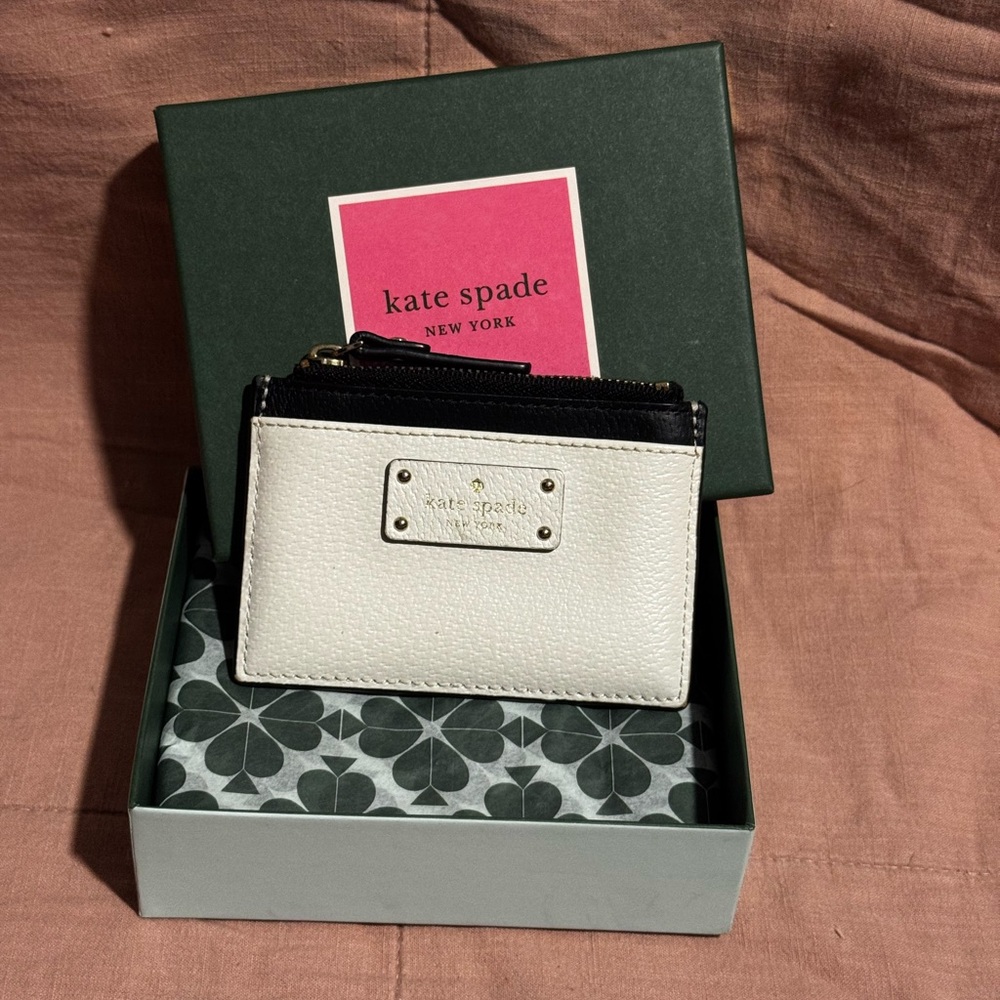 Black and White Kate Spade Adi Wallet